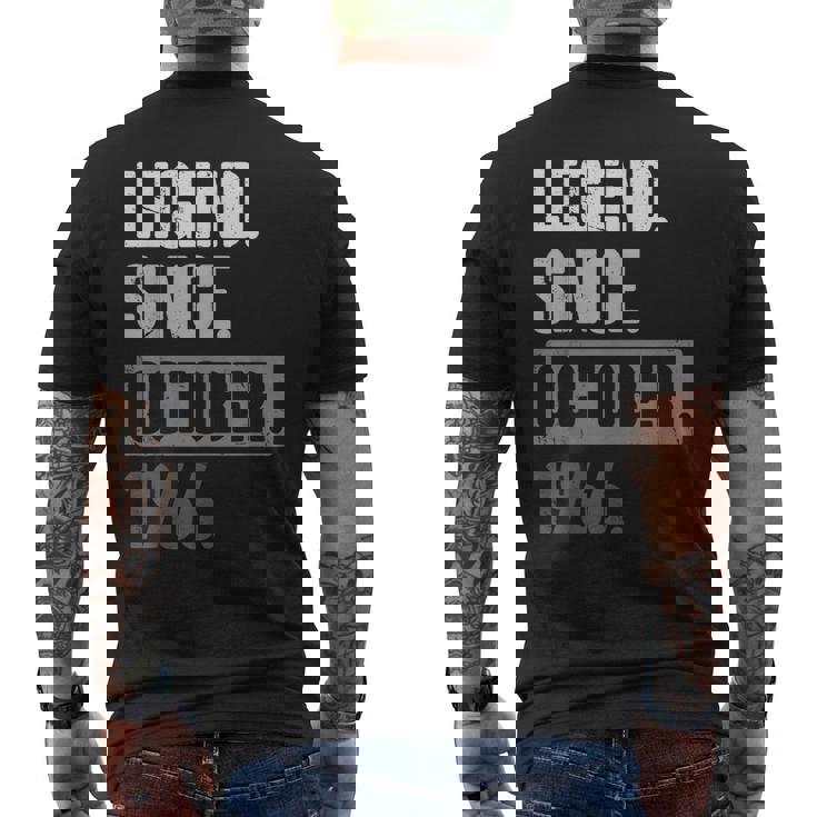 57歳の誕生日 ヴィンテージ レトロ 面白い 57歳 10月 1966 メンズTシャツ バックプリント