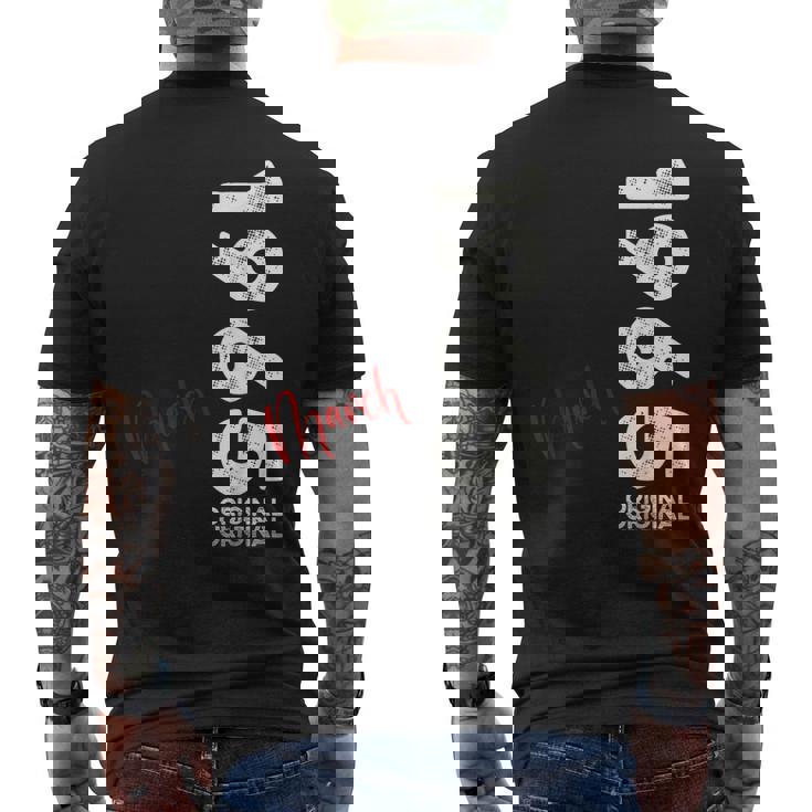 60 歳の誕生日 男性 オリジナル 3月 ヴィンテージ 1965 年 ギフト メンズTシャツ バックプリント