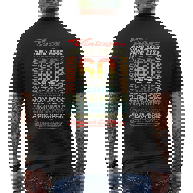 60歳 720ヶ月 すごい生まれ 1965年 60歳の誕生日 メンズTシャツ バックプリント