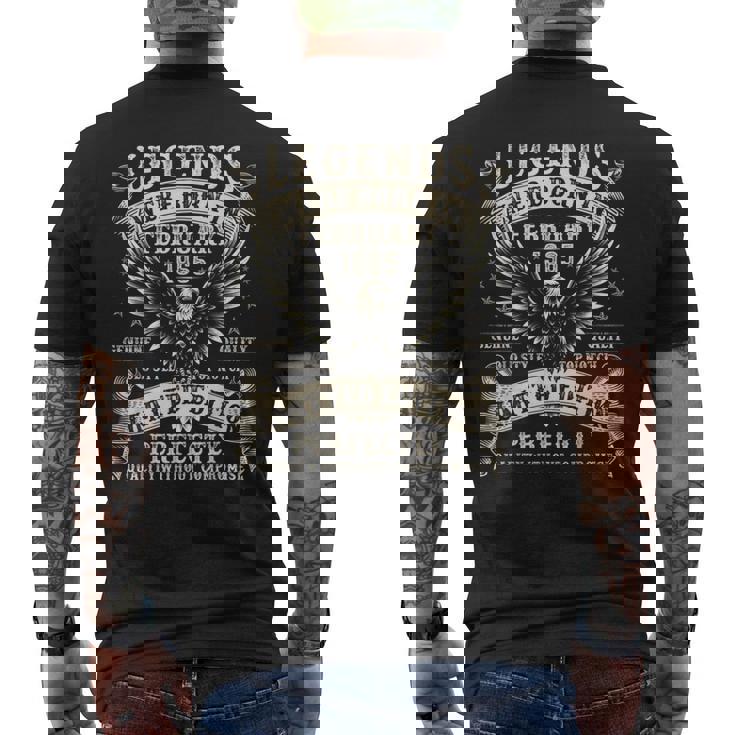 60歳の誕生日プレゼント 男性用 60歳の誕生日 1965年2月 メンズTシャツ バックプリント