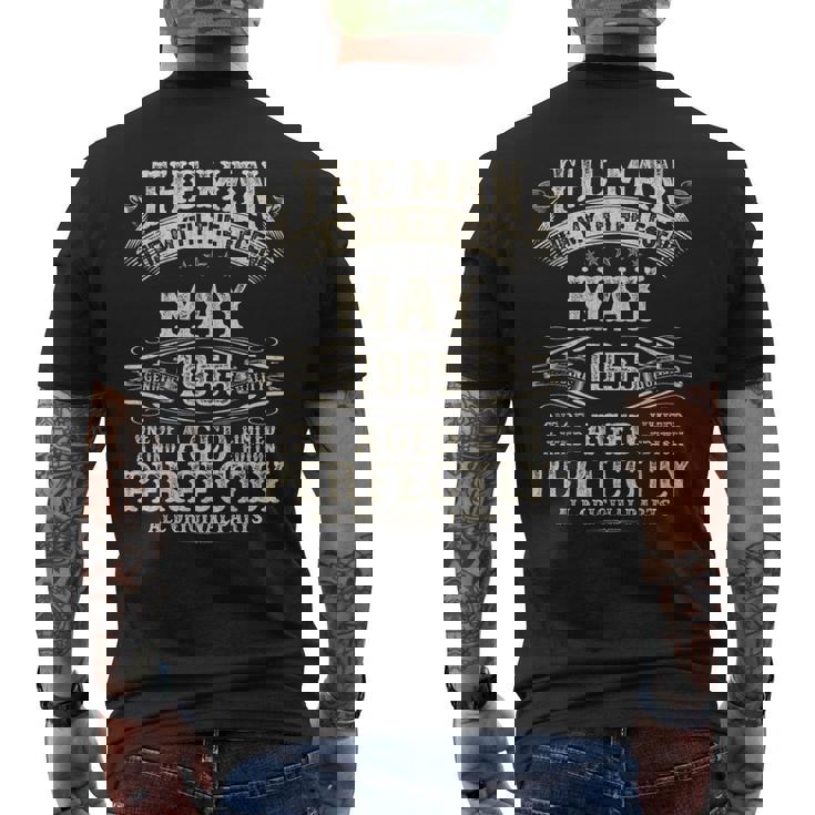 70歳の誕生日プレゼント 男性用 70歳 5月 1955年 メンズTシャツ バックプリント