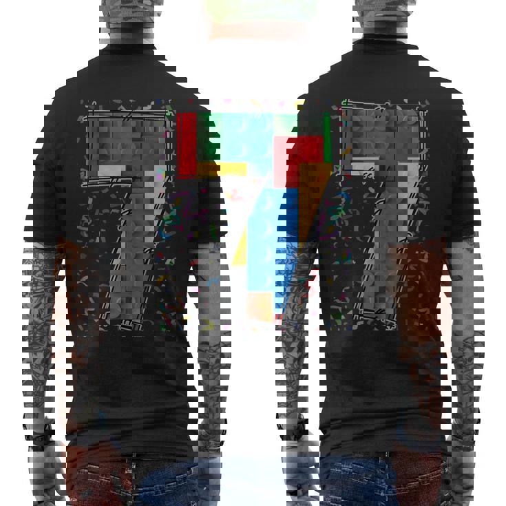 7歳 ブロック 建物 マスタービルダー 7歳の誕生日 男の子 メンズTシャツ バックプリント