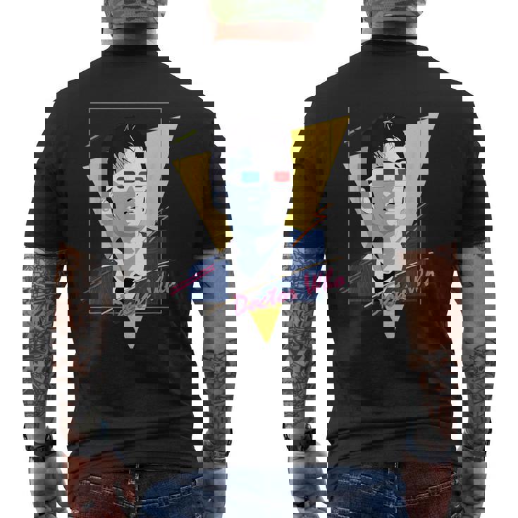 80年代テナントレトロタイムトラベラーsfファン。 メンズTシャツ バックプリント