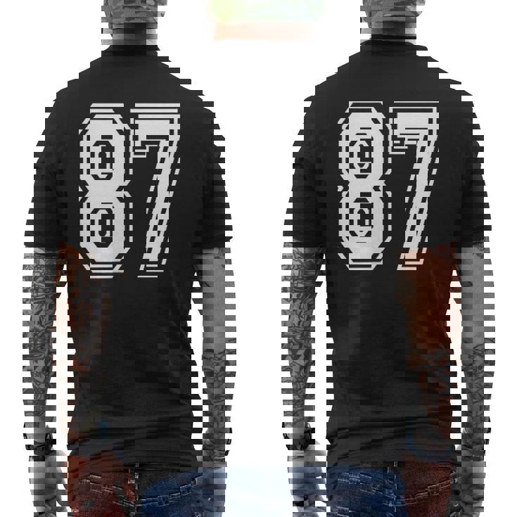 87番の前面と背面にホワイトのプリント。 メンズTシャツ バックプリント