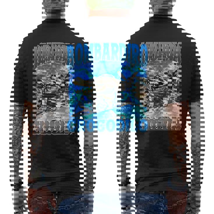 Bombardiro Crocodilo 面白い イタリアン ブレイン ミーム ブーツレッグ メンズTシャツ バックプリント