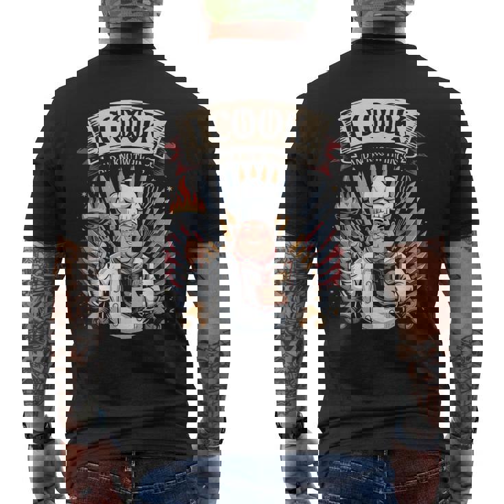 I Cook And I Know Things シェフクックヘルパー メンズTシャツ バックプリント