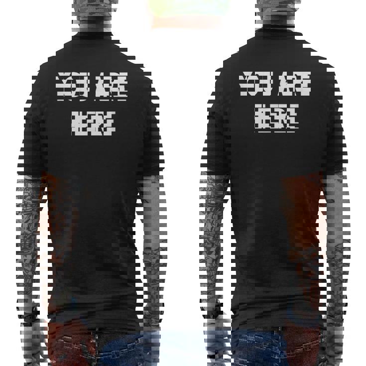 Cool You Are Here トレンディでシンプルな言葉のデザイン メンズTシャツ バックプリント