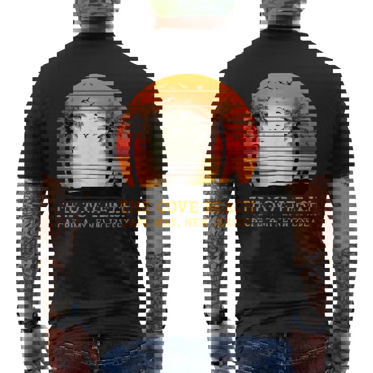 The Cove Beach Cape May New Jersey ビンテージ サンセット レトロ 太陽 メンズTシャツ バックプリント