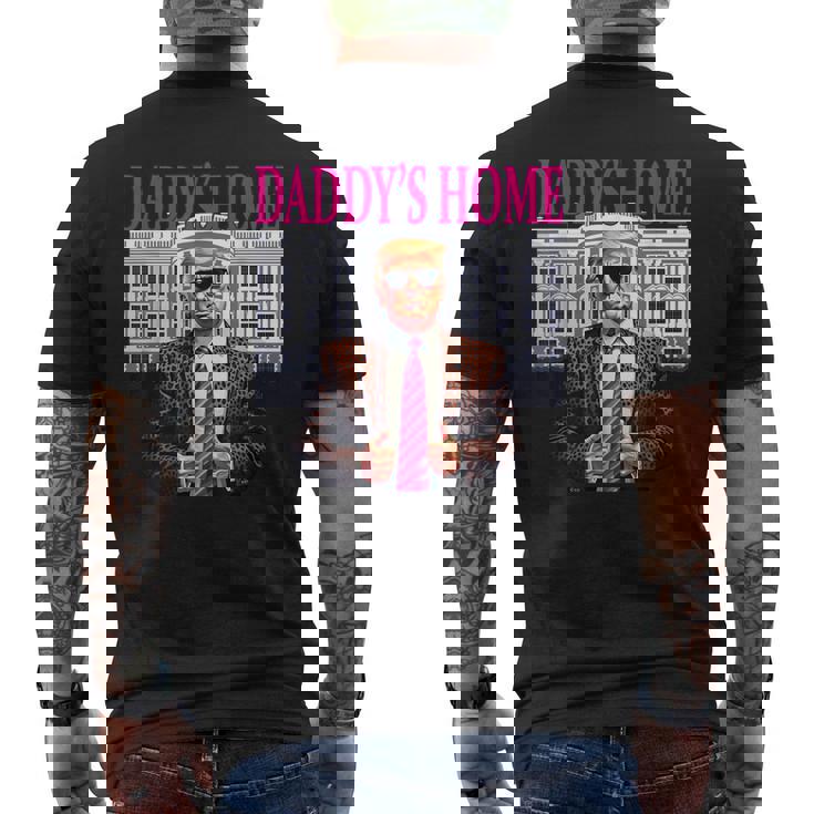 Daddy's Home Pink President Donald Trump House メンズTシャツ バックプリント