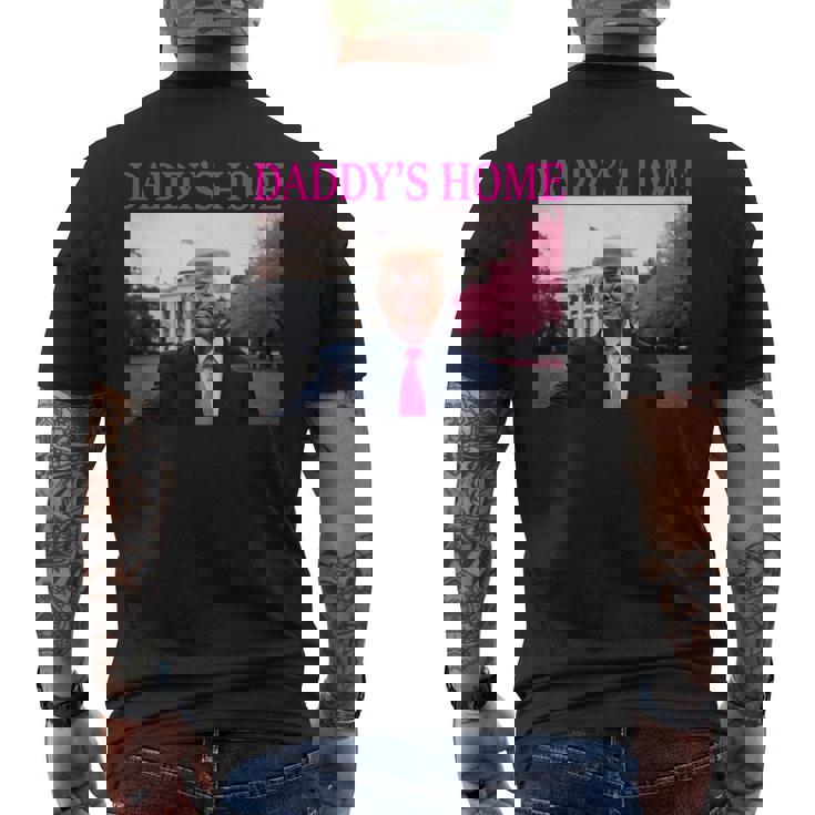 Daddy's Home President Donald Trump Pink Trumpelfie メンズTシャツ バックプリント