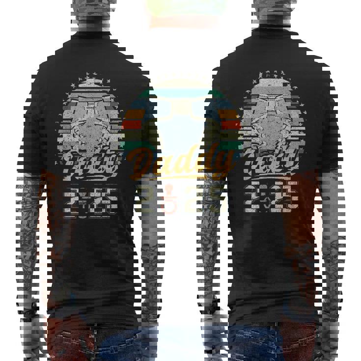 Daddy 2025 、初めてのパパ、初めての父の日 メンズTシャツ バックプリント