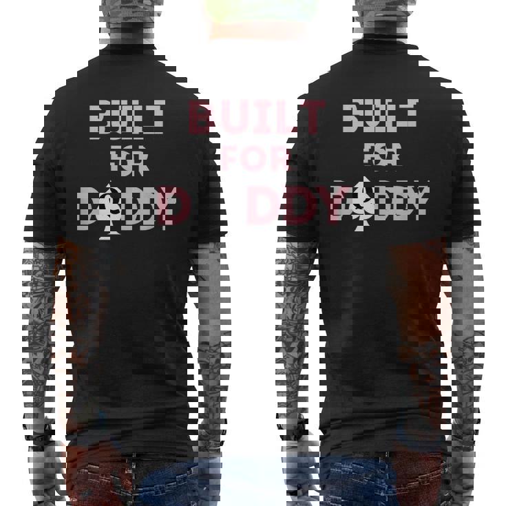 Daddy Qos用に作られています ピンク セクシー スペードの女王 ギフト メンズTシャツ バックプリント