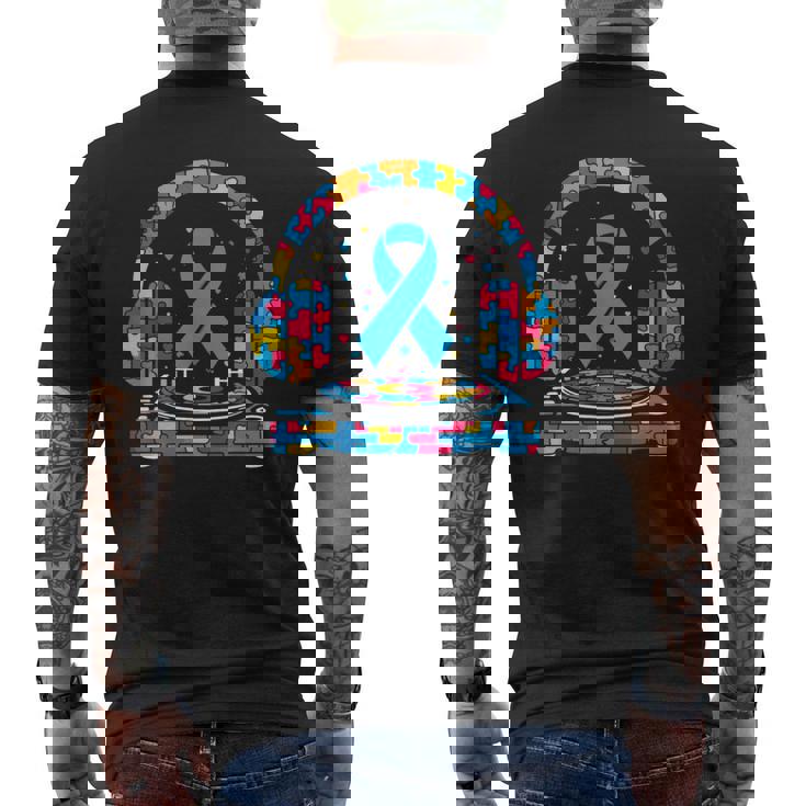 Dj ヘッドフォン パズル 自閉症啓発 自閉症 レディース メンズ メンズTシャツ バックプリント