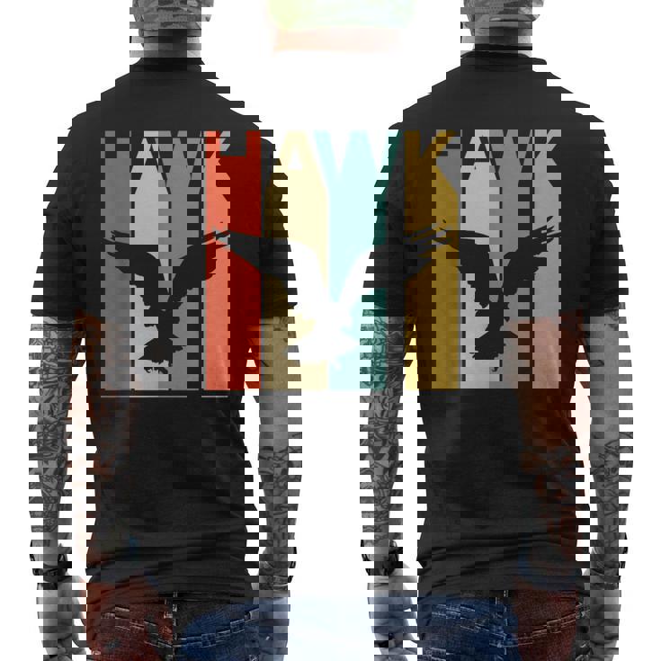 Hawk 鷹 動物 メンズTシャツ バックプリント