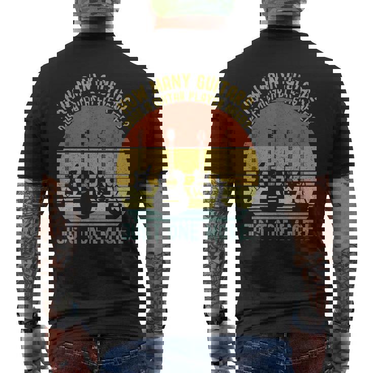 How Many Guitars メンズ ミュージシャン ギタープレーヤー メンズTシャツ バックプリント