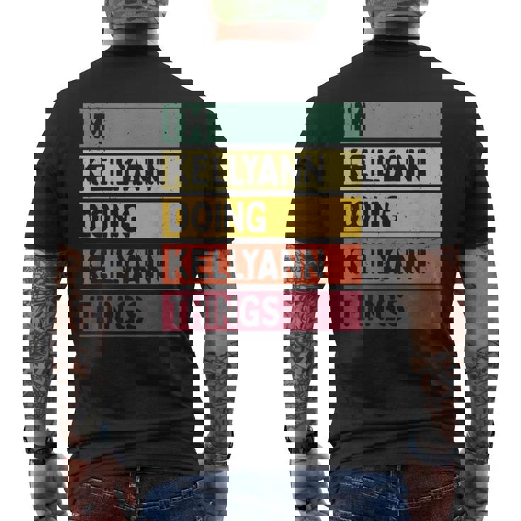 I'm Kellyann Doing Kellyann Things 面白い 名言 メンズTシャツ バックプリント