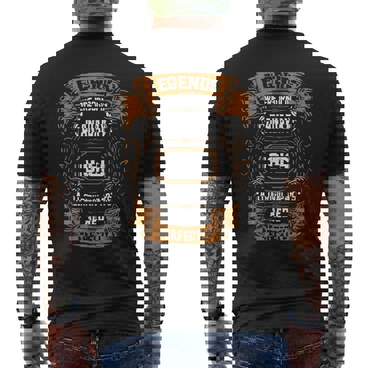 Legends Were Born In January 1959 誕生日プレゼント メンズTシャツ バックプリント