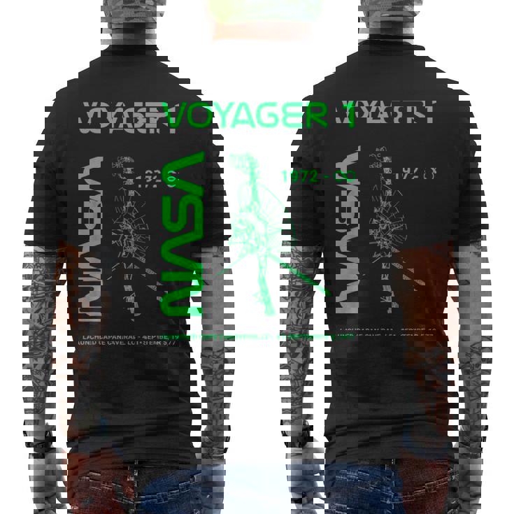 Nasa ボイジャー1号宇宙船は1977年9月5日に打ち上げられました。 メンズTシャツ バックプリント