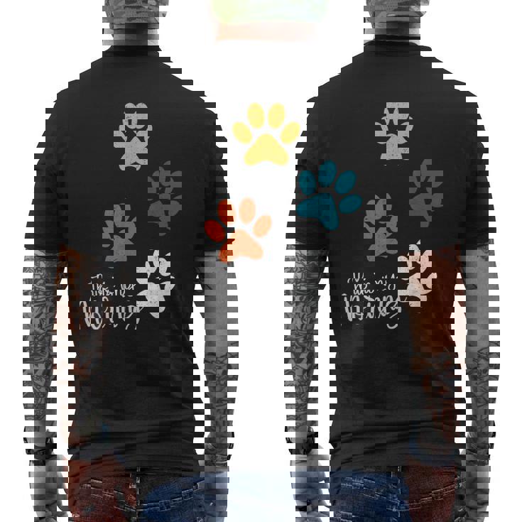 Pet Lover 肉球 犬 子犬 猫 プリント 肉球 ペット好き メンズTシャツ バックプリント