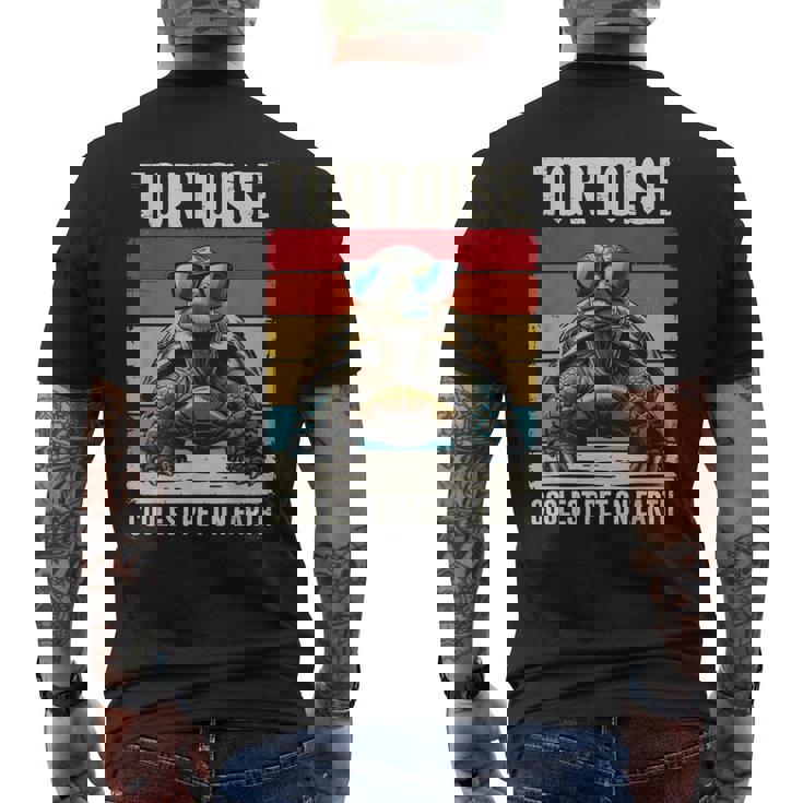 Tortoise 地球上で最もクールなペット、面白いカメ メンズTシャツ バックプリント