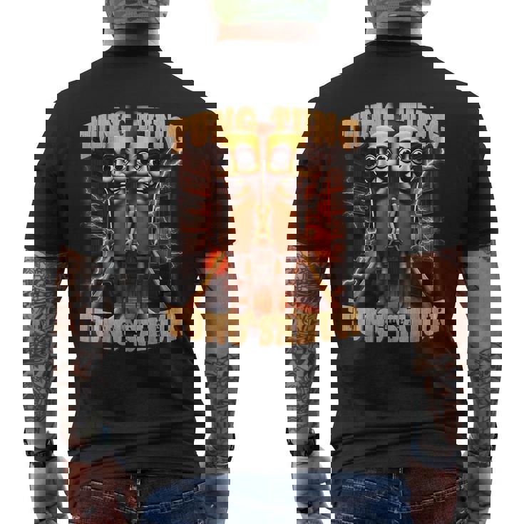 Tung Tungahur 面白い イタリアン ブレイン ミーム トゥン トゥン サフール メンズTシャツ バックプリント