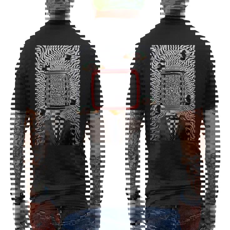 Weirdcore審美的奇妙な目の光学的錯覚オデコール メンズTシャツ バックプリント