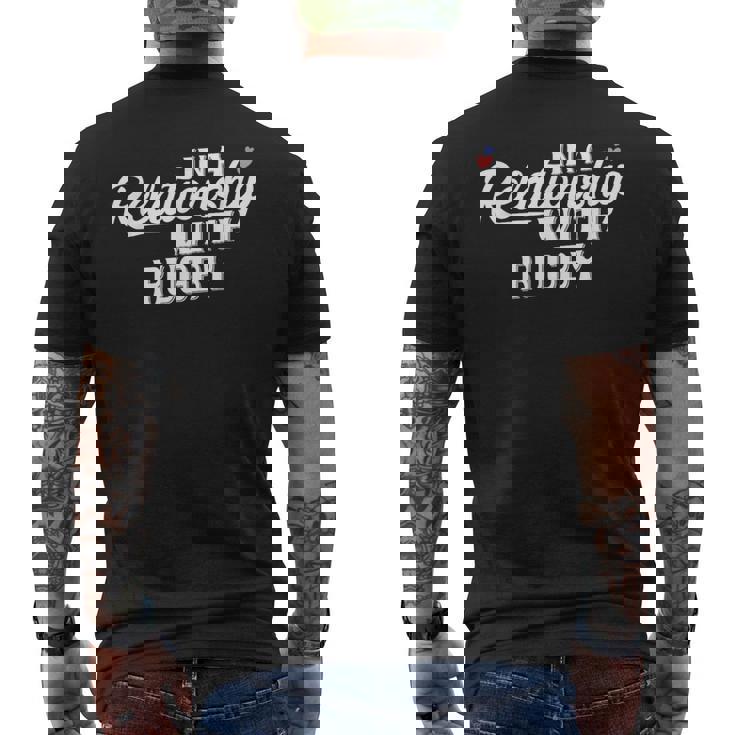 「面白いラグビー選手」と言うラグビーとの関係 メンズTシャツ バックプリント