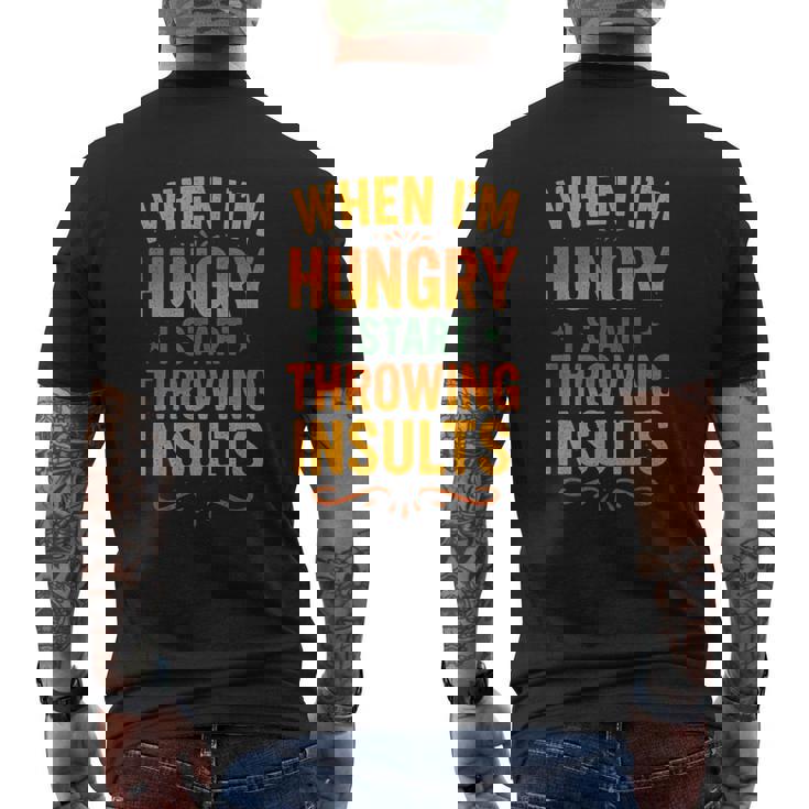 おかしな食べ物好きの言葉、私が空腹になるとき メンズTシャツ バックプリント