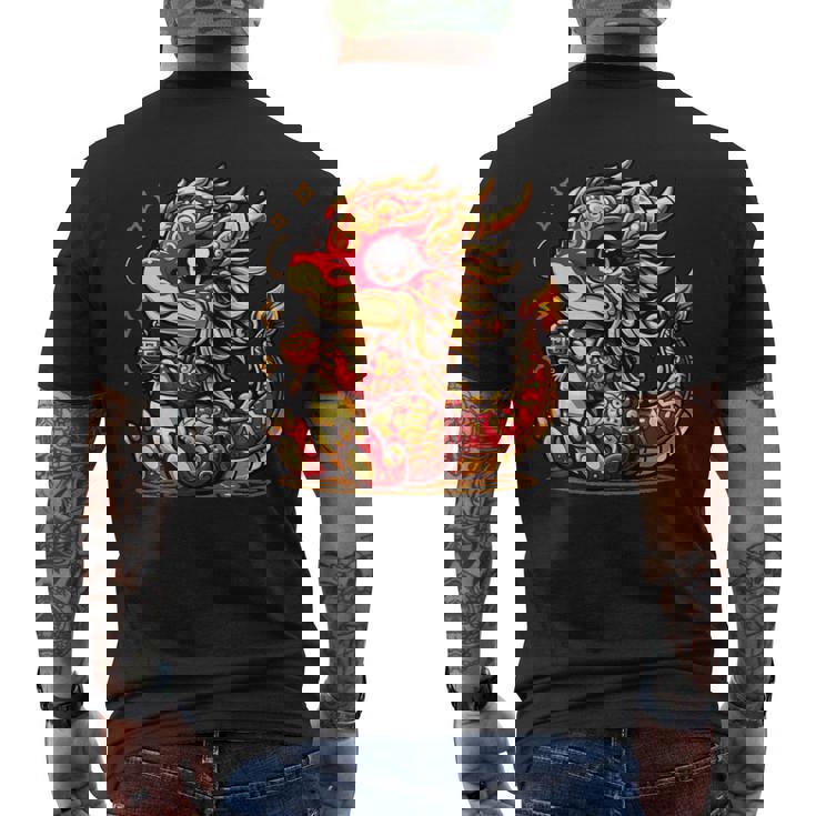 かわいい かわいい 赤 金 龍 中国 旧正月 縁起物 メンズTシャツ バックプリント