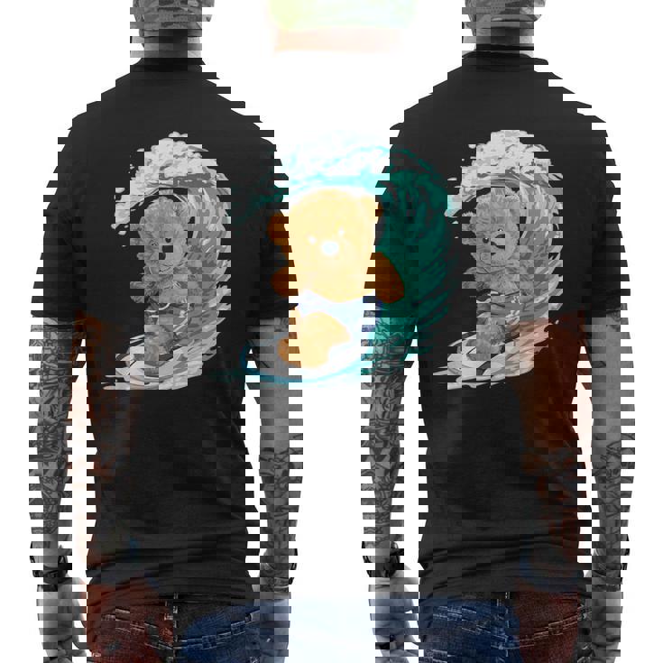 かわいいサーファーのテディベア。 メンズTシャツ バックプリント