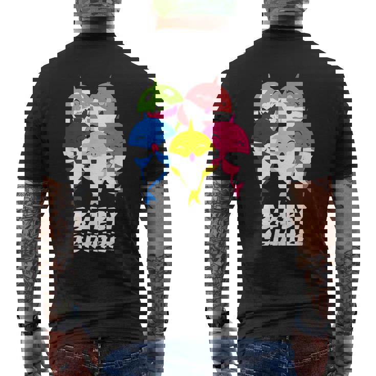 かわいいベビーシャークドゥードゥーギフト メンズTシャツ バックプリント