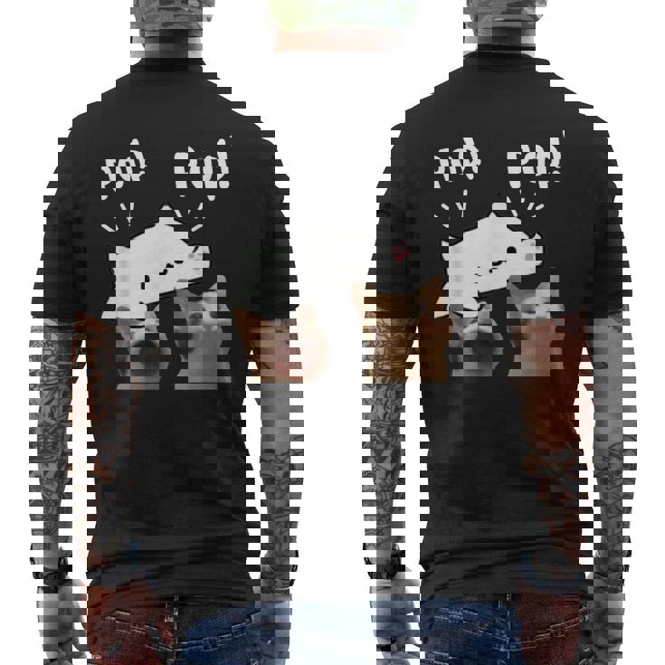 かわいいボンゴ猫遊びポップ猫ミーム メンズTシャツ バックプリント