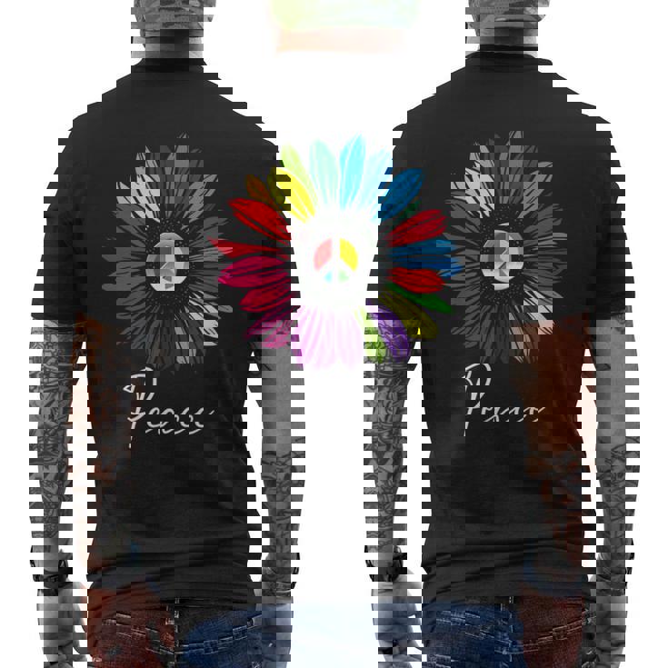 すべての愛する人々に平和 陽気なデザイン メンズTシャツ バックプリント