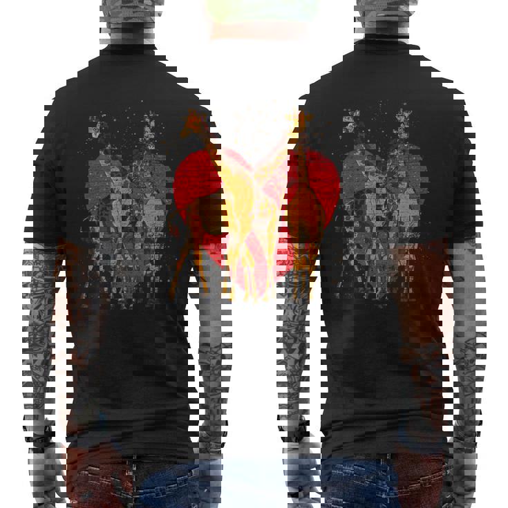 アフリカ サファリ アニマル ハート バレンタインデー ギフト ラブ キリン メンズTシャツ バックプリント