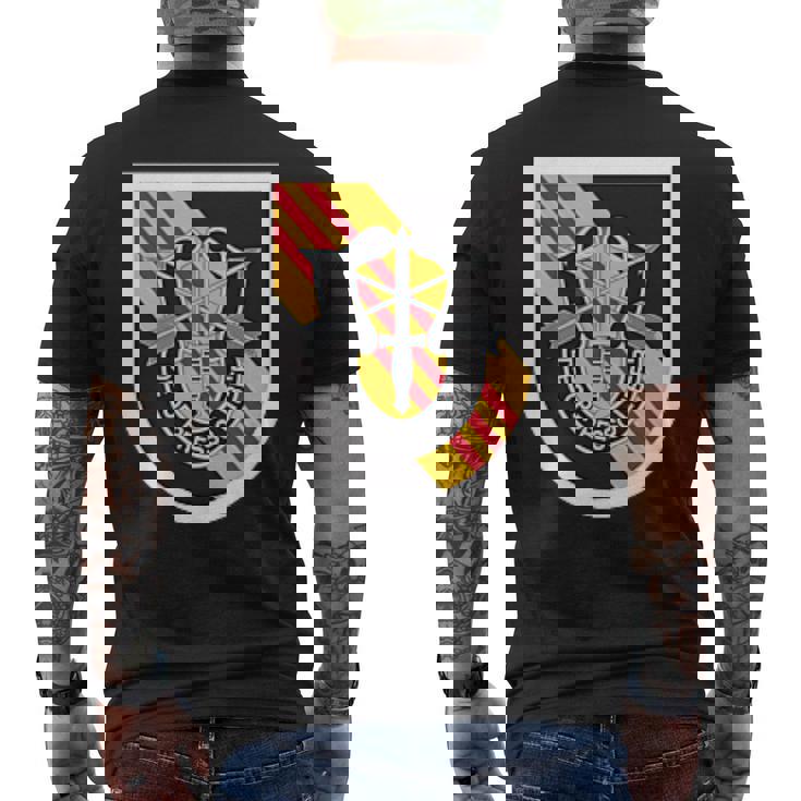 アメリカ陸軍第5特殊部隊グループ ベレー帽 閃光と紋章 メンズTシャツ バックプリント