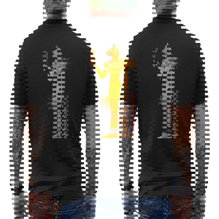 エジプトの女神バステトの彩色画 メンズTシャツ バックプリント