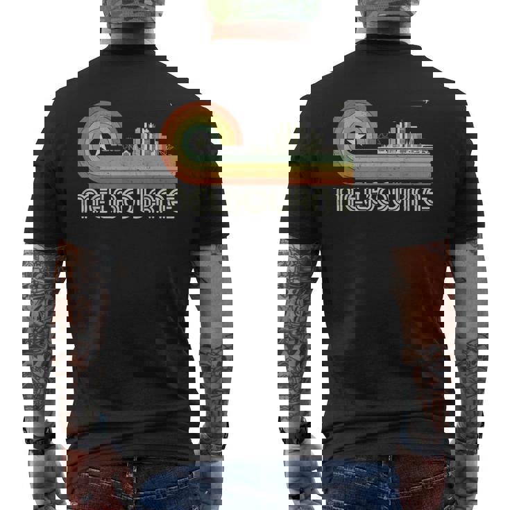 オーストラリア 休暇のお土産 レトロ ビンテージ スカイライン メルボルン メンズTシャツ バックプリント