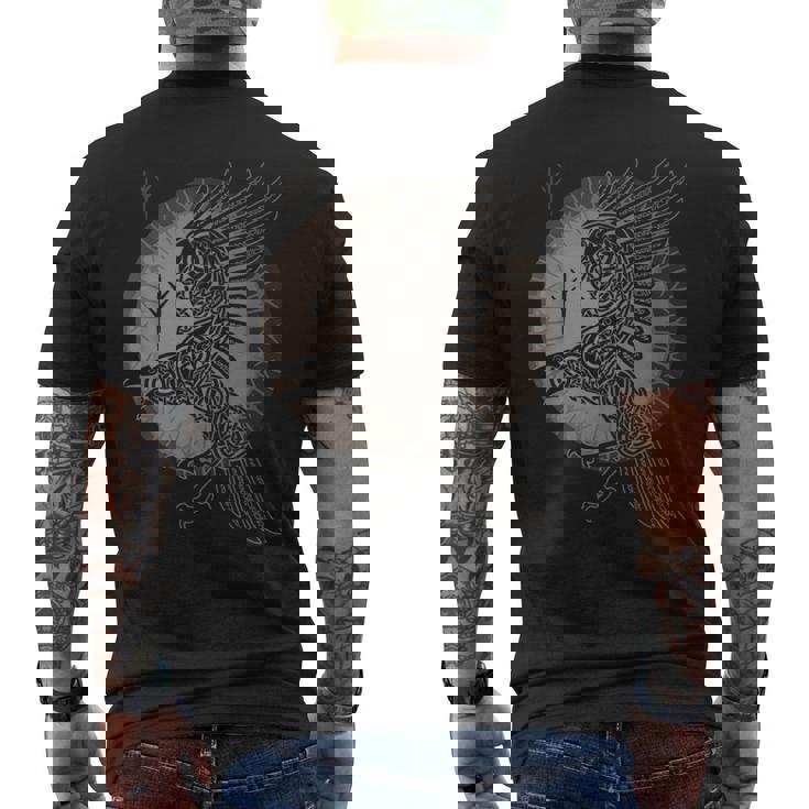 オーディンのカラス フギンとムニン フギンとムニン メンズTシャツ バックプリント