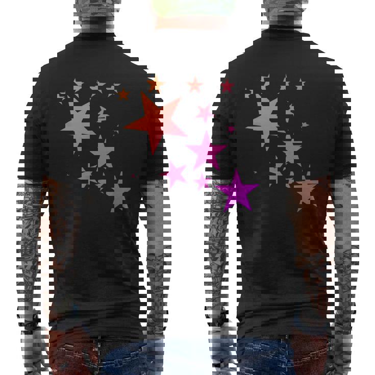 カラフルなオレンジピンクの星、流れ星柄デザイン。 メンズTシャツ バックプリント