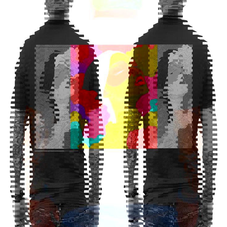 カラフルなドリームスケープ – シュールな顔と抽象的な波 メンズTシャツ バックプリント