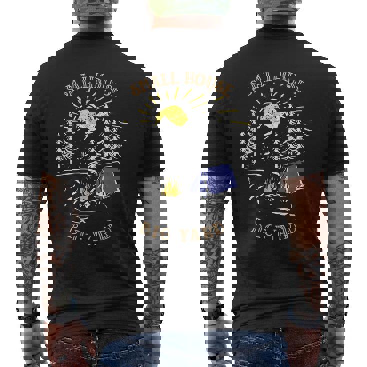 キャンプ スモールハウス ビッグヤード 山岳 キャンプファイヤー テント キャンプ メンズTシャツ バックプリント