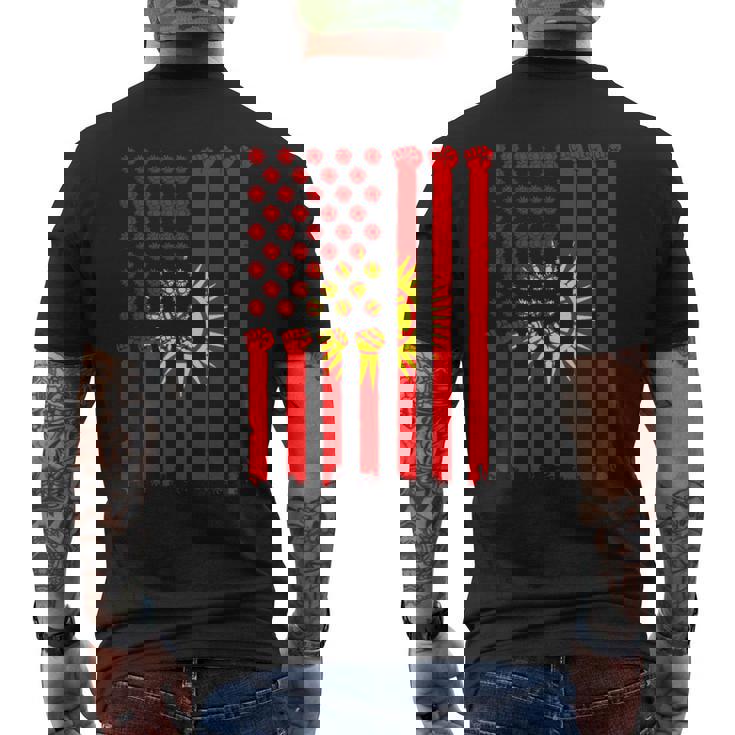 キルギス アメリカ 手拳 キルギス ルーツ アメリカ キルギス 国旗 メンズTシャツ バックプリント