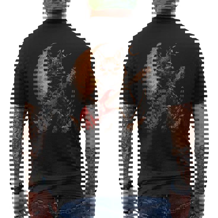 ギターを弾くロックキャット 面白いロックミュージックギター猫 メンズTシャツ バックプリント