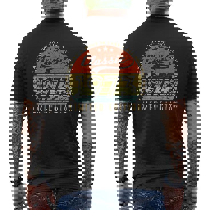 クラシック 1973 限定版 ヴィンテージ 1973年生まれのレトロな誕生日。 メンズTシャツ バックプリント