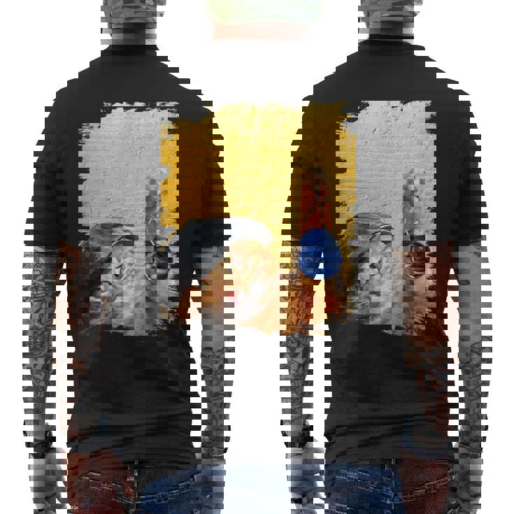 クラシックブルーヨーヨーの猫 メンズTシャツ バックプリント