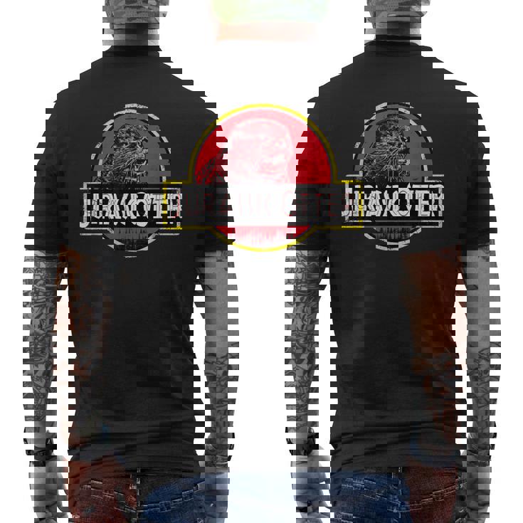 クリスマス用のかわいくて楽しいカワウソ。 メンズTシャツ バックプリント