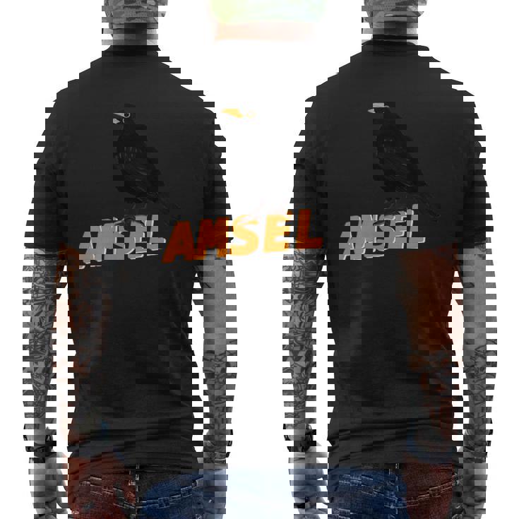 クロウタドリ 鳥 動物 図 バードウォッチング 贈り物 鳥類学者 生物学者 自然科学 メンズTシャツ バックプリント