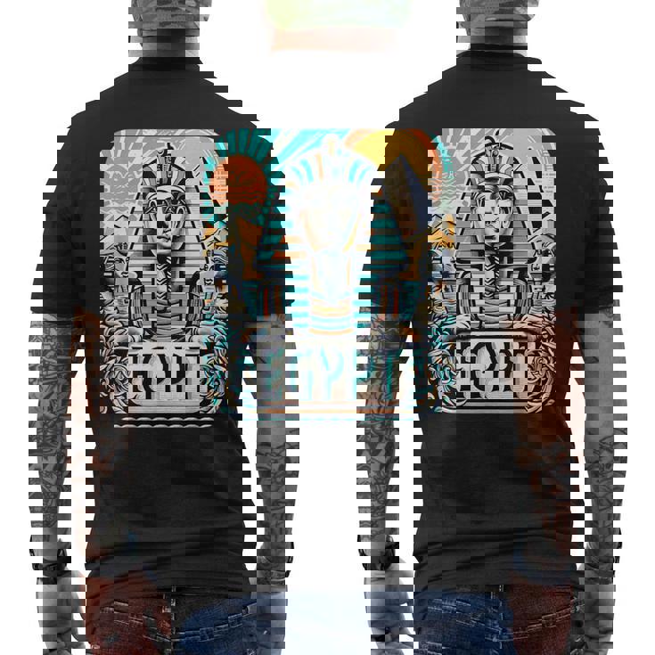 クールなエジプトスフィンクス旅行コスチュームエジプトのお土産。 メンズTシャツ バックプリント