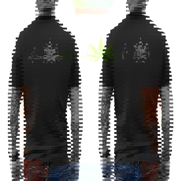 クールなマリファナリーフ ハートビート 面白い スモーキング ウィード ガンジャ ギフト メンズTシャツ バックプリント