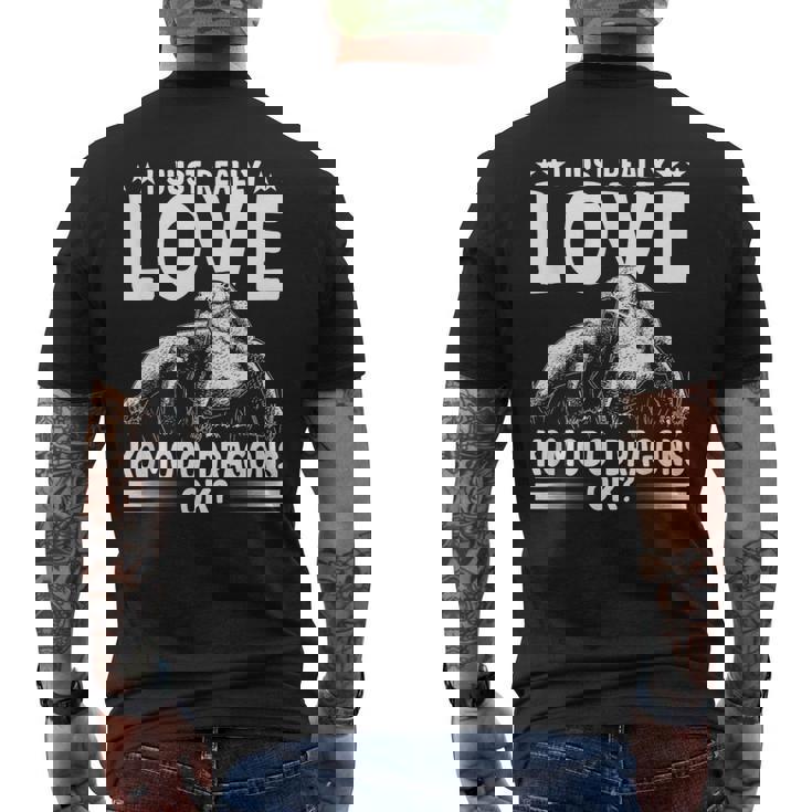 コモドドラゴンが大好き オーナー野生動物 コモドドラゴン メンズTシャツ バックプリント